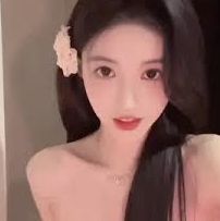 麻豆啊传媒app黄版-领略创意新视角，成人影像平台的两面性探究